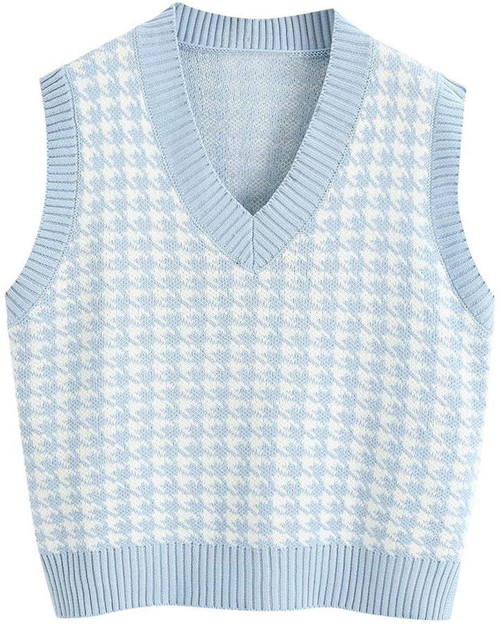 Knitted vest for women with a modern houndstooth pattern Lune London