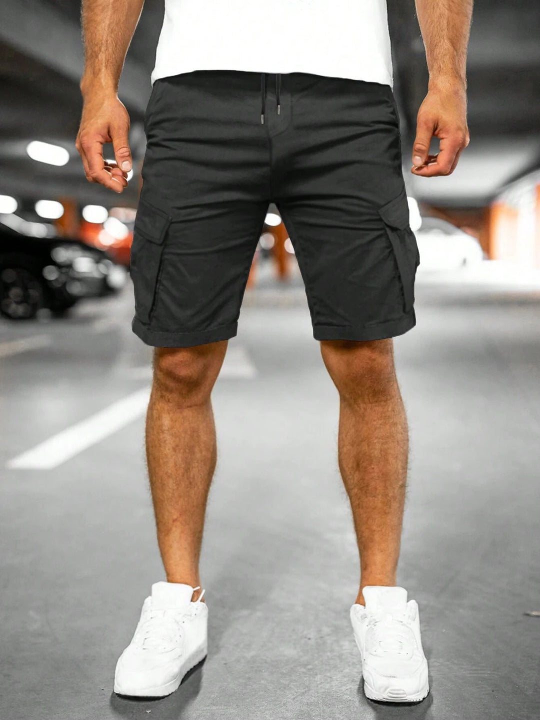 Multifunctional cargo shorts for men with practical side pockets Lune London