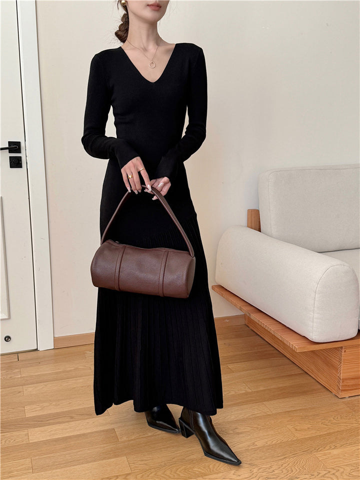 Maxi dress for women with V-neck and pleated skirt design Lune London