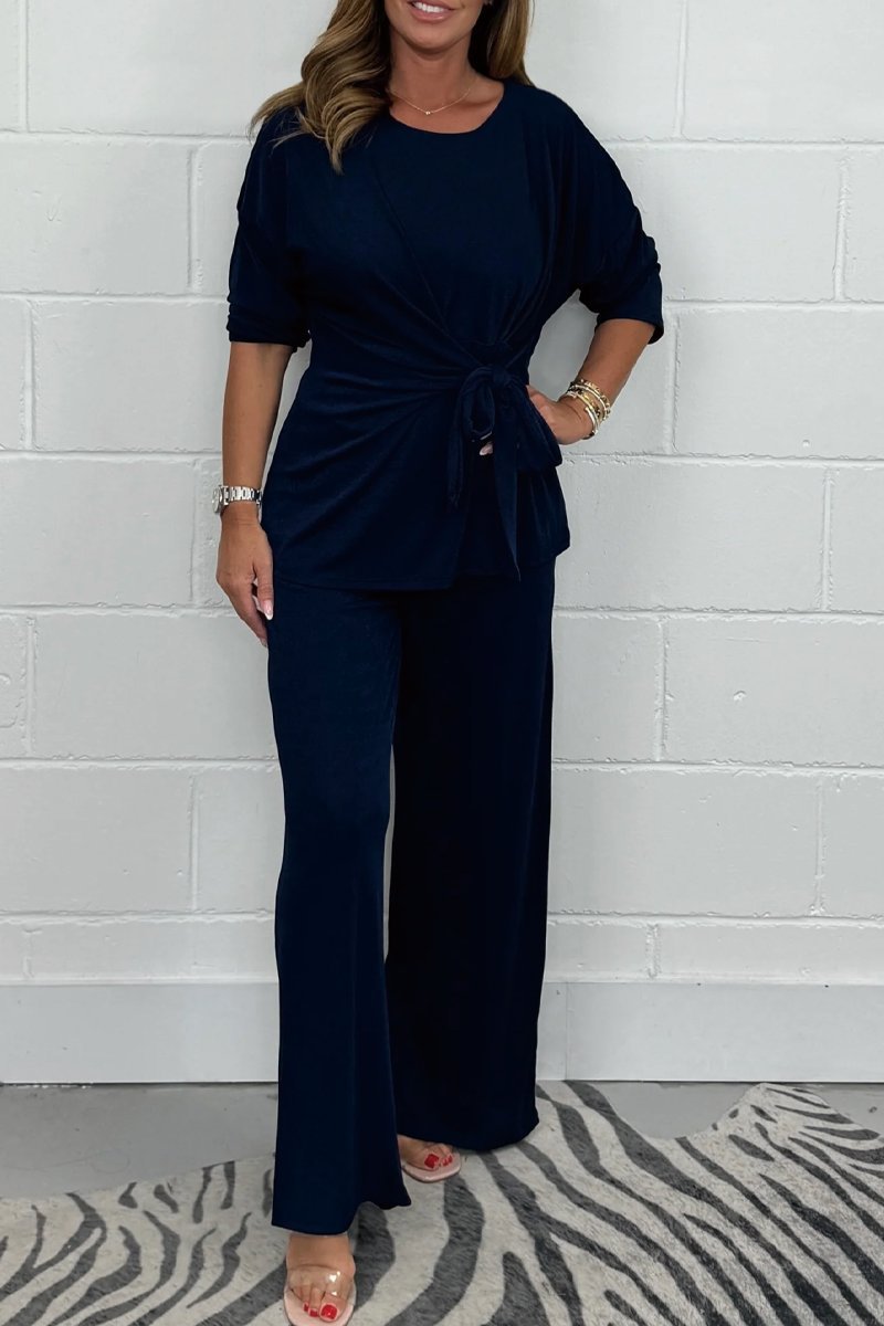 Casual lounge set for women with bow detail and loose fit Lune London