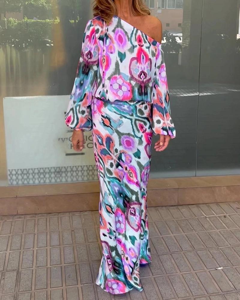 Robe maxi élégante pour femmes à coupe asymétrique avec manches lisses Chic & Stil