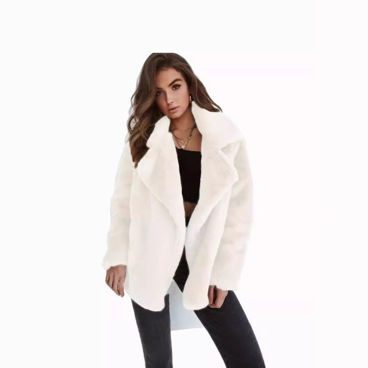 Oversized plush jacket for women with foldable collar and relaxed fit Lune London