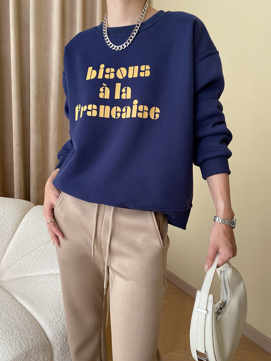 Ladies casual sweatshirt with creative lettering Chic & Stil