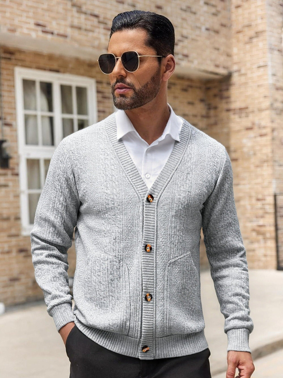 Lune London | Men's Fashionable Knitted Cardigan with Practical Pockets and Unique Texture