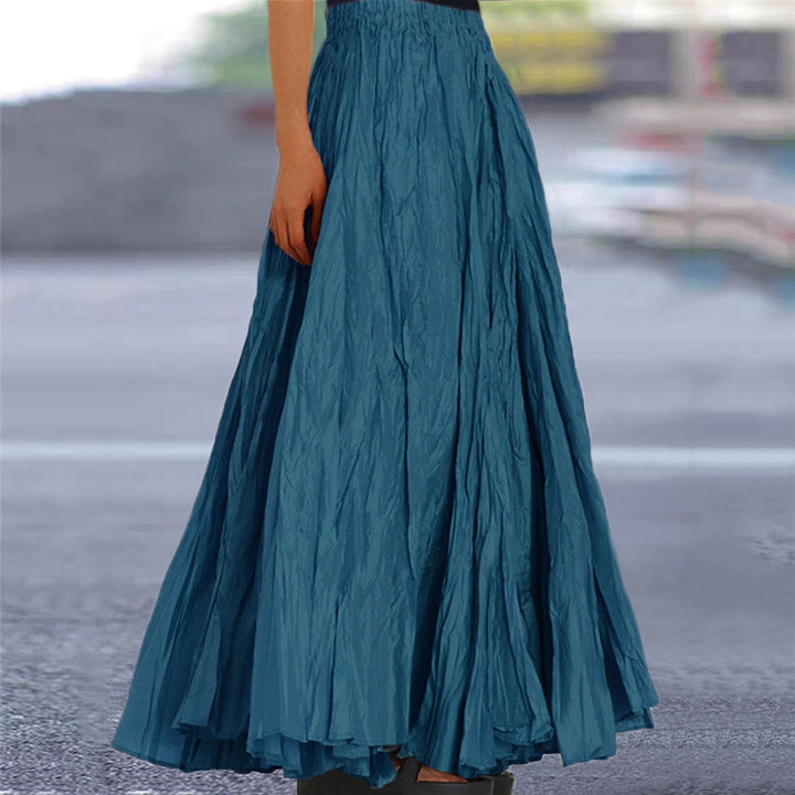 Long and flowing skirt for women with elastic waistband and modern texture Lune London