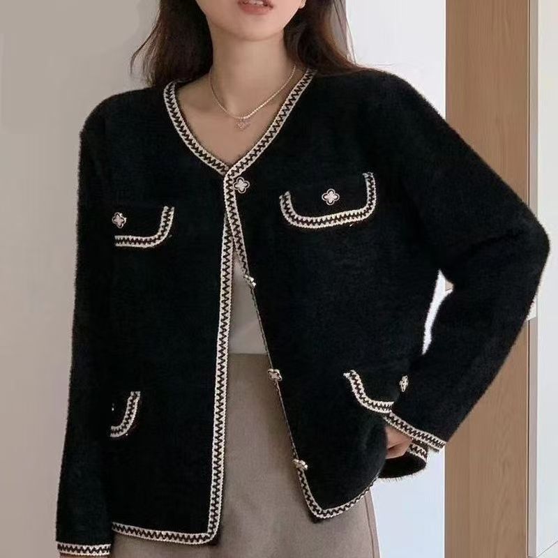 Gilet pour femmes avec des coutures contrastées élaborées Chic & Stil