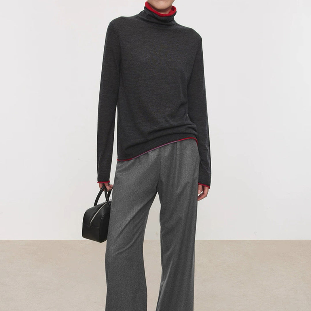 Elegant turtleneck sweater for ladies in fine wool Lune London