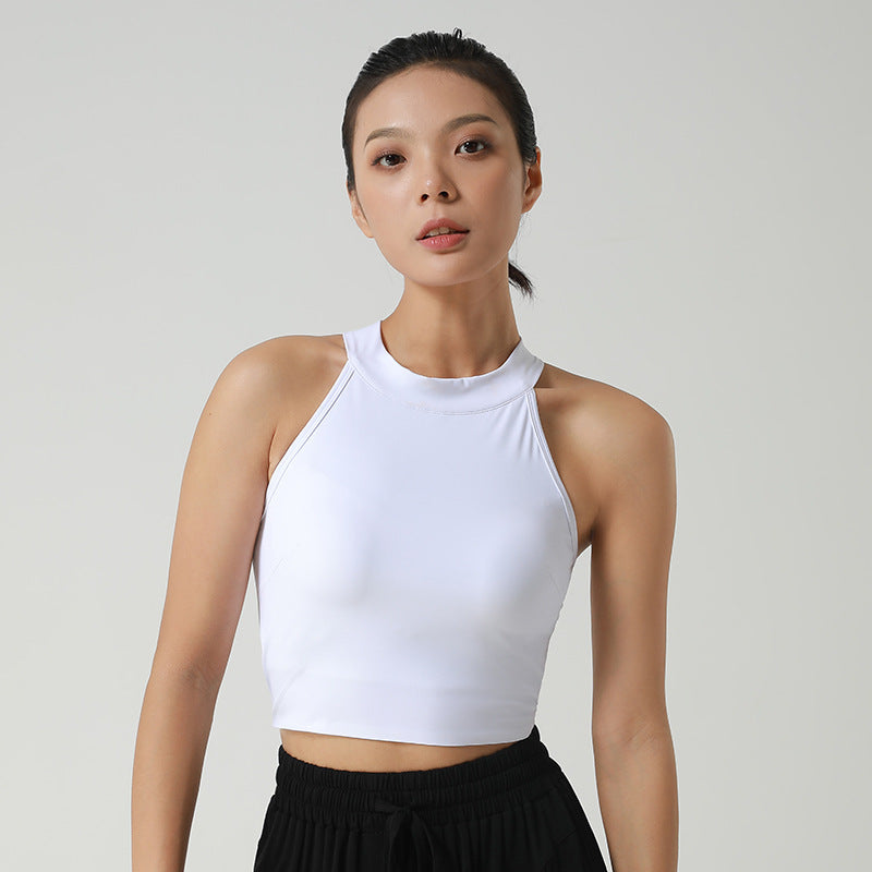 Ladies Sportif Crop-top with high collar and breathable properties Lune London