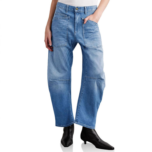Women's mid-rise denim pants with unique patch pockets Lune London