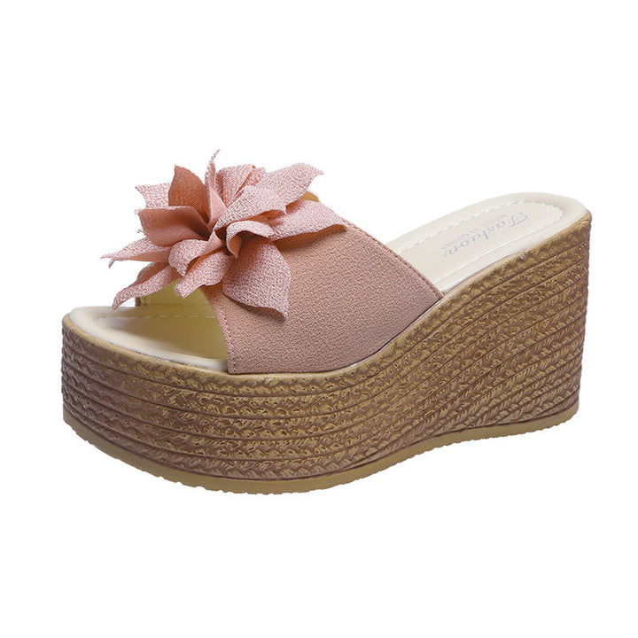 Wedge sandals for ladies with floral decoration and non-slip sole Lune London
