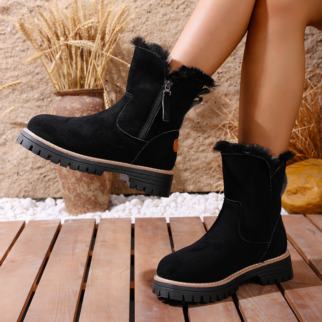 Winter boots for women with warm lining and sturdy profile Lune London