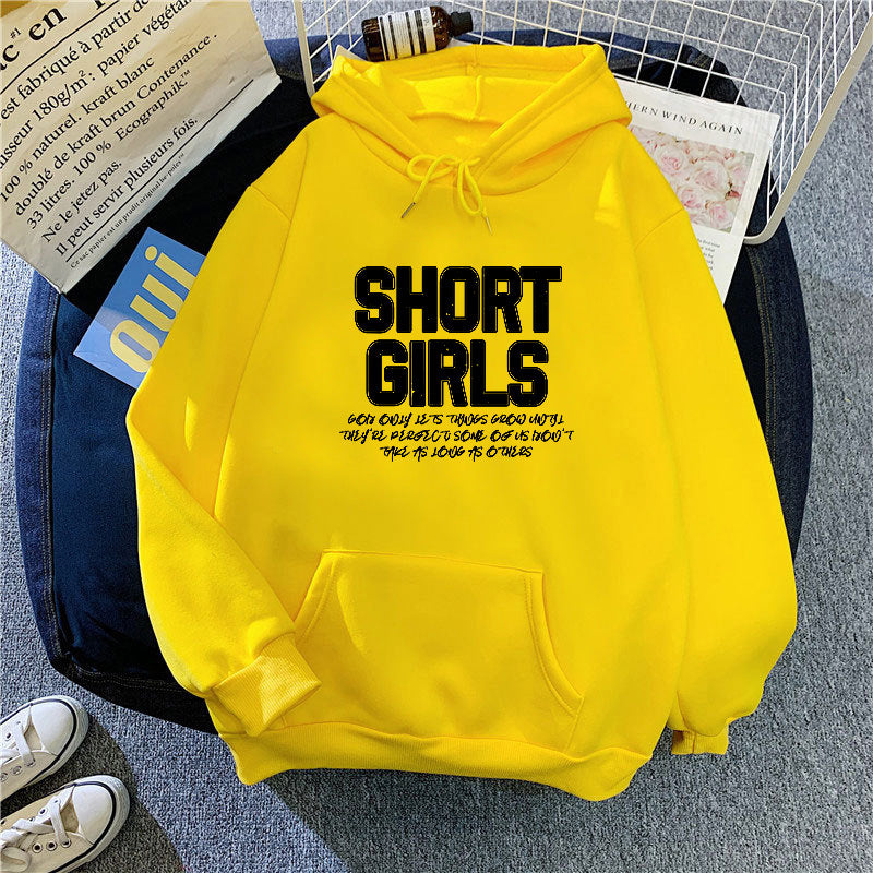 Women's hoodie with eye-catching lettering Chic & Stil