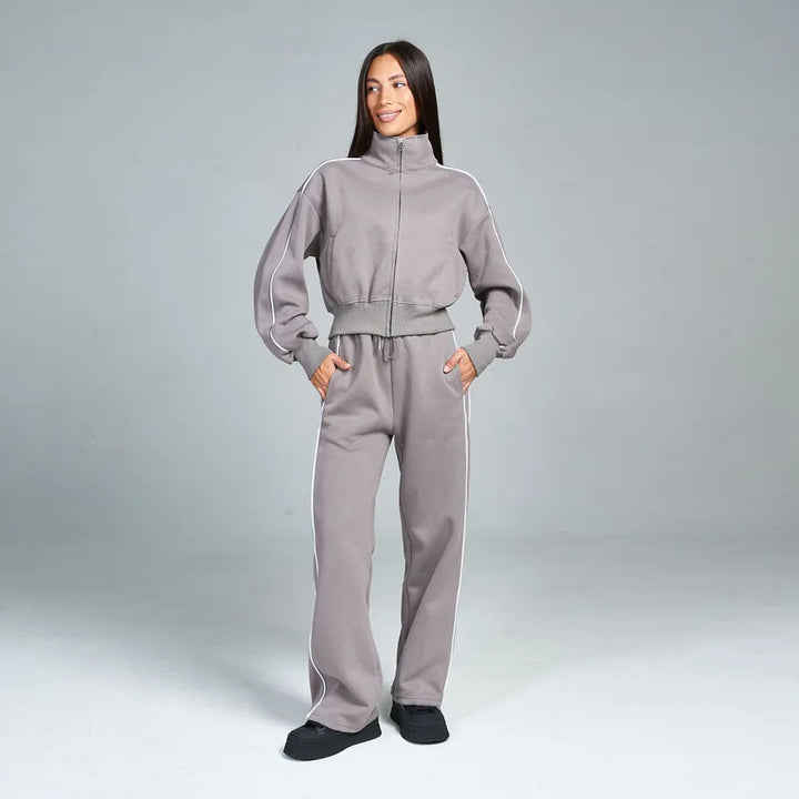 Leisure set for women with high collar and casual cut Lune London