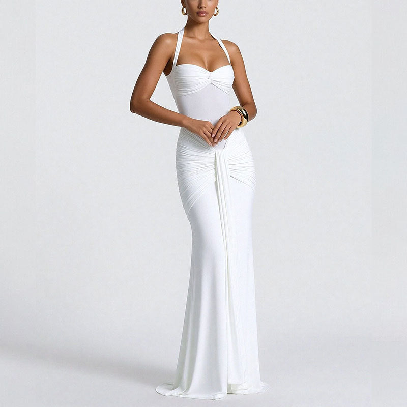 Robe de soirée glamour pour femmes avec plis élaborés et coupe ajustée Chic & Stil