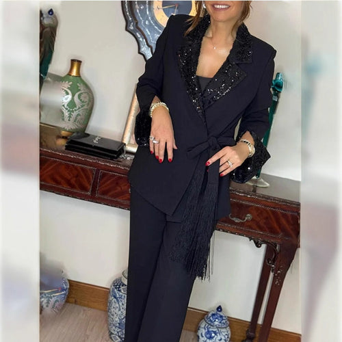 Costume Élégant pour Femmes avec Rebords Scintillants Chic & Stil