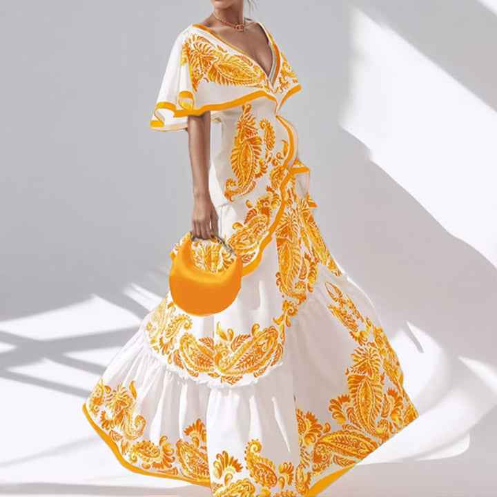 Robe maxi pour femmes avec des manches volumineuses et un motif paisley élaboré Chic & Stil