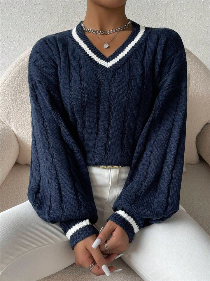 Knit sweater for women with a trendy V-neck and an elegant cable pattern Lune London