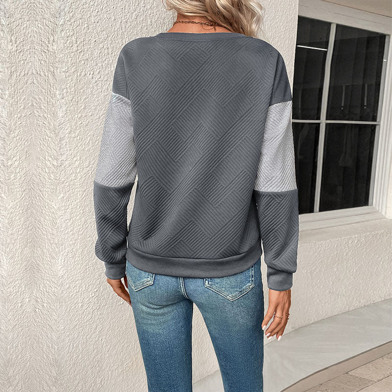 Fashionable women's sweater with geometric design and long sleeves Lune London