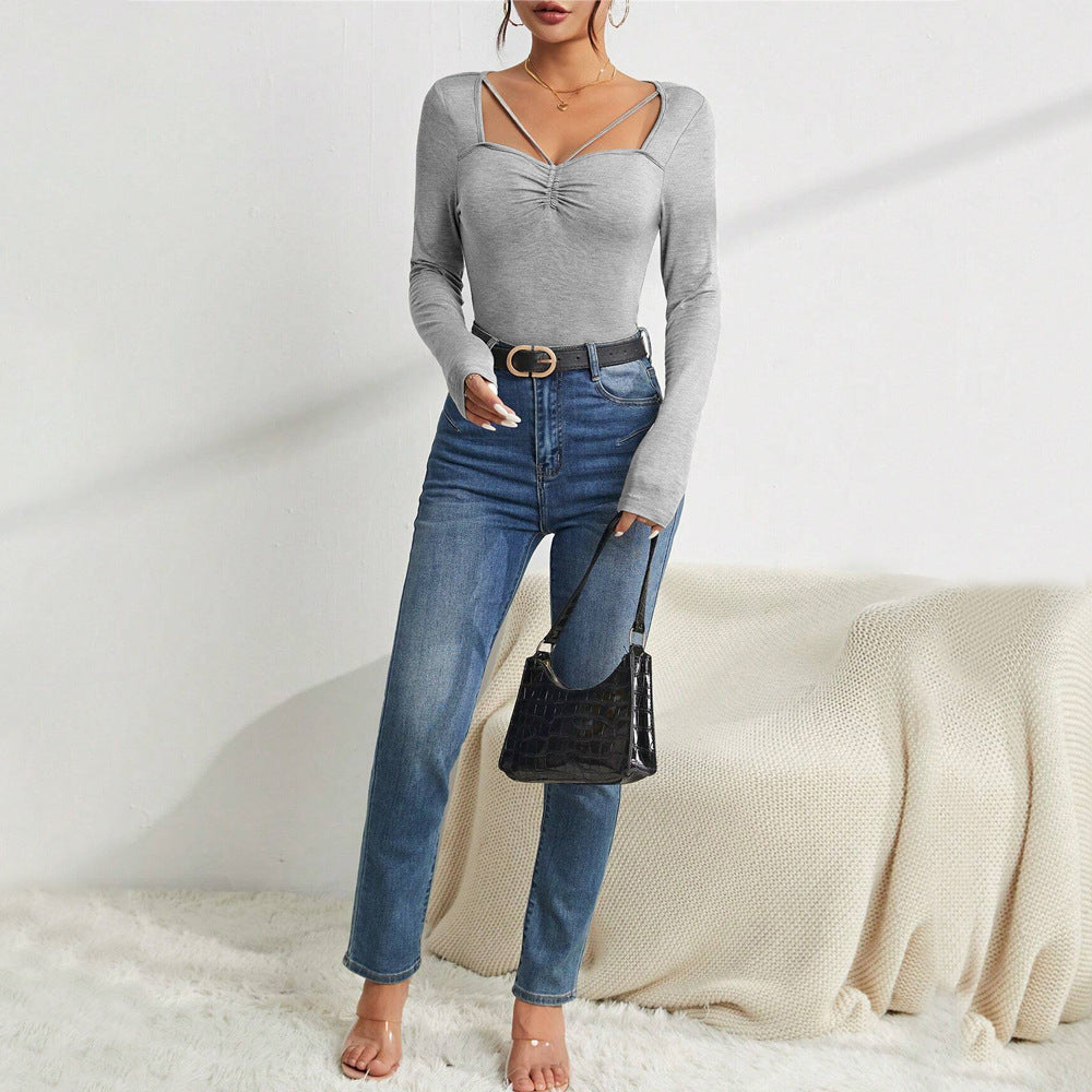 Body à manches longues pour femmes avec un décolleté en V à la mode et des détails sophistiqués sur les épaules Chic & Stil