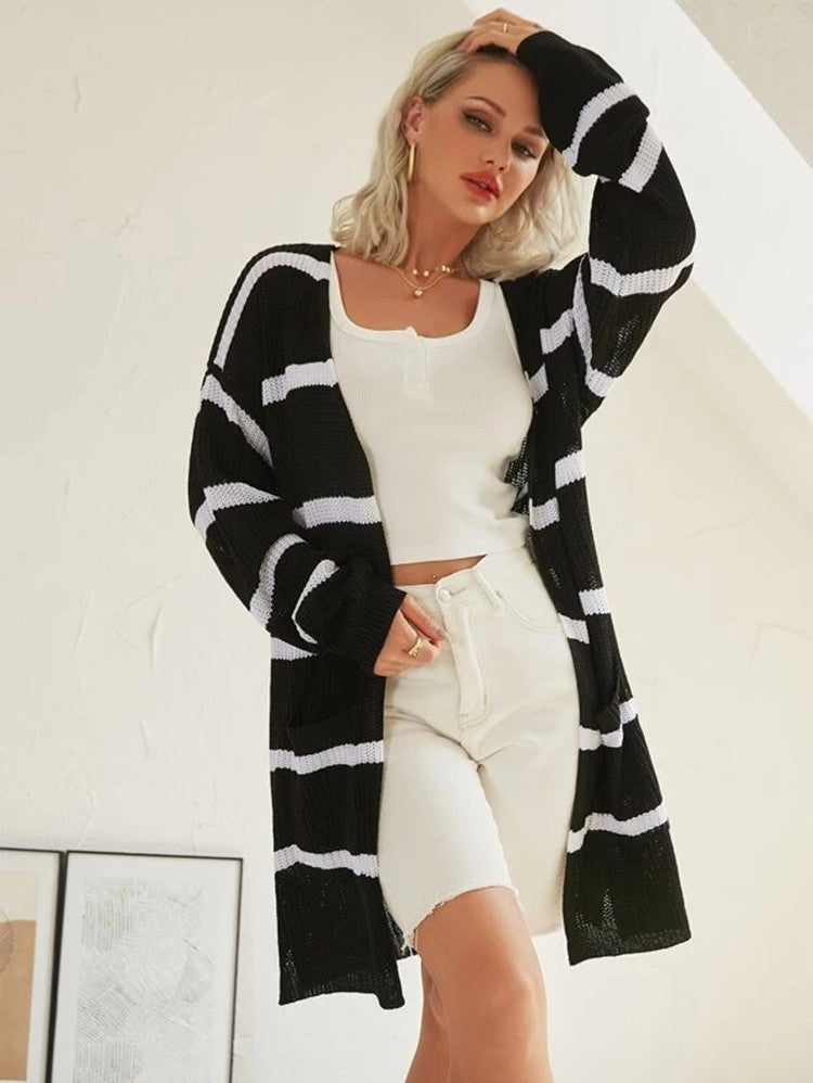 Women Plus size knitted cardigan with striped pattern and open design Lune London