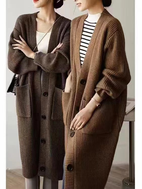Cardigan long tricot femme avec poches plaquées et fermeture à boutons Chic & Stil