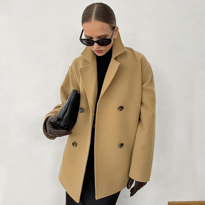 Ladies oversized wool jacket with double-breasted buttons and modern cut Lune London