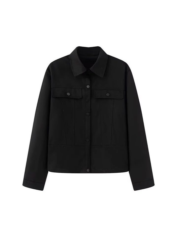 Trendy utility jacket for ladies with large pockets and fashionable cut Lune London