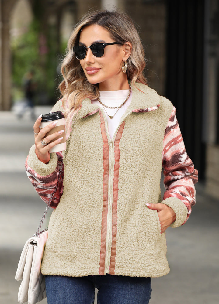 Ladies cozy fleece jacket with trendy pattern Lune London