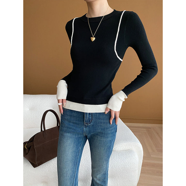 Ladies elegant round neck sweater with contrasting sleeves and fine ribbed texture Chic & Stil