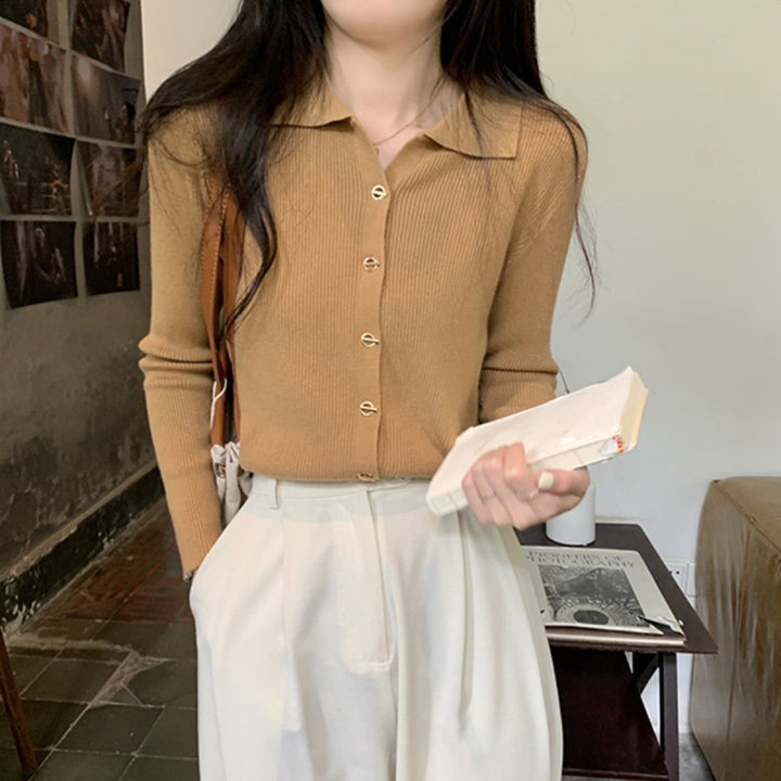 Femme Pull Tricot Élégant avec Détails de Boutons et Motif de Côtes Fines Chic & Stil