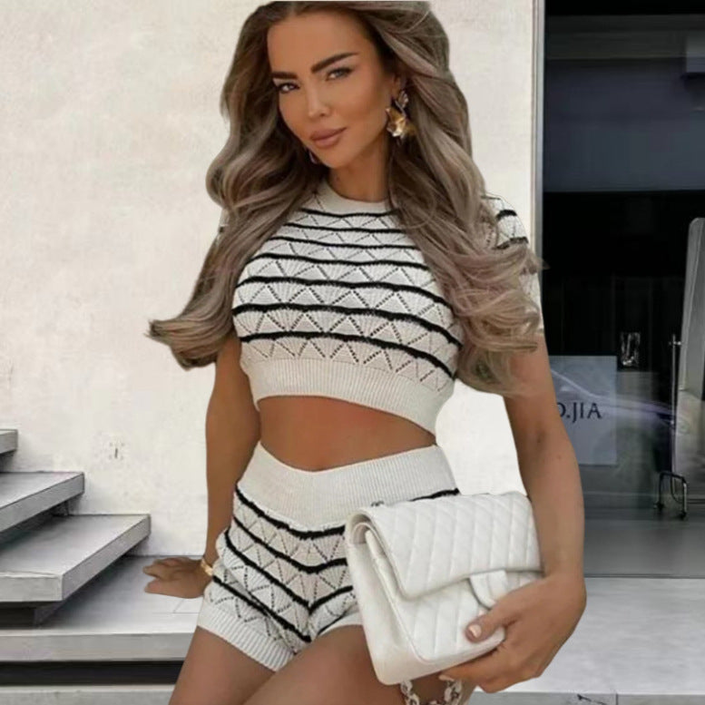 Women Stylish Short Sleeve Crop Top and Shorts Set with Refined Pattern Lune London