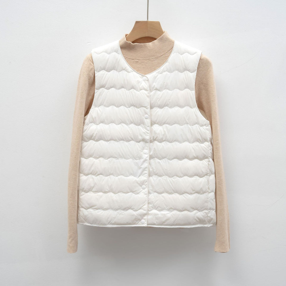 Ladies light quilted jacket with elastic inserts Lune London