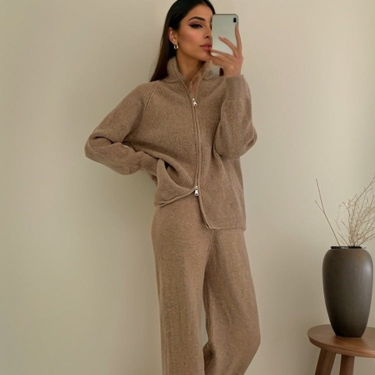 Cardigan élégant pour femme avec fermeture éclair et pantalons assortis Chic & Stil