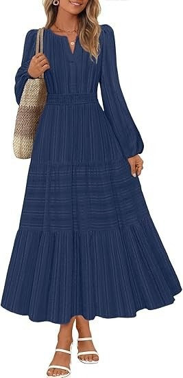 Robe maxi pour femmes avec de magnifiques manches bouffantes et une taille froncée Chic & Stil