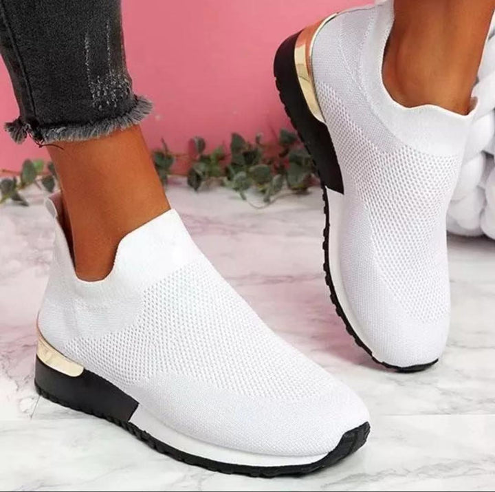 Ladies Breatheable Slip-On Sneakers with flexible knit upper Lune London