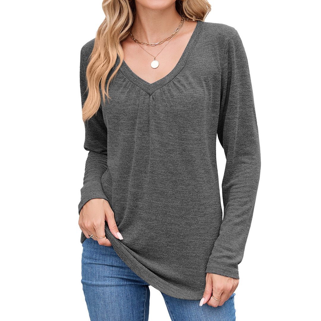Casual long sleeve T-shirt for women with V-neck and pleated detail Lune London
