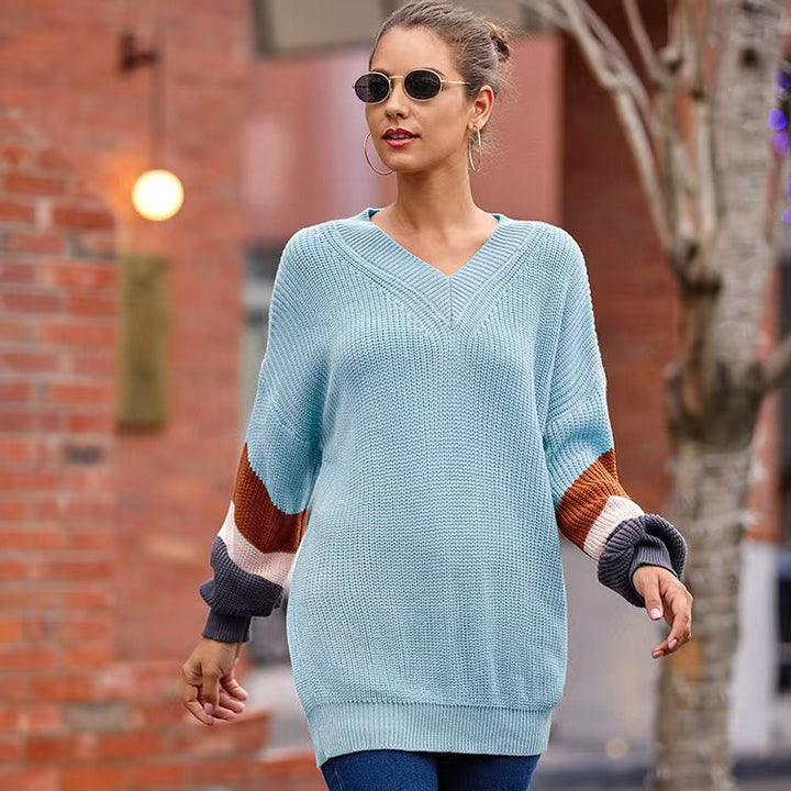 Knit pullover for women with V-neck and matching sleeves in Lune London color