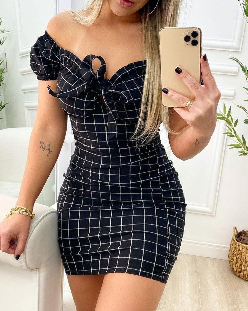 Fitted dress for women with ruffle details Lune London