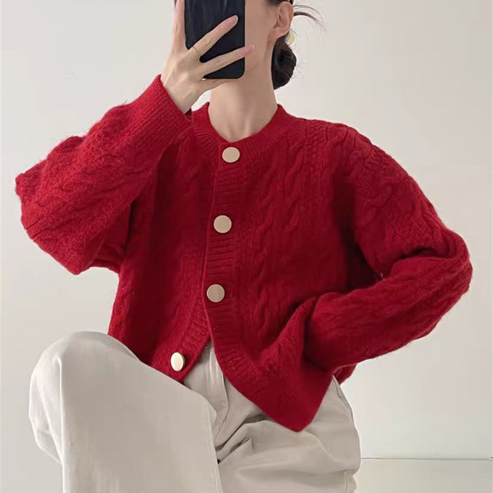 Cardigan pour femmes avec motif en cable et grands boutons Chic & Stil