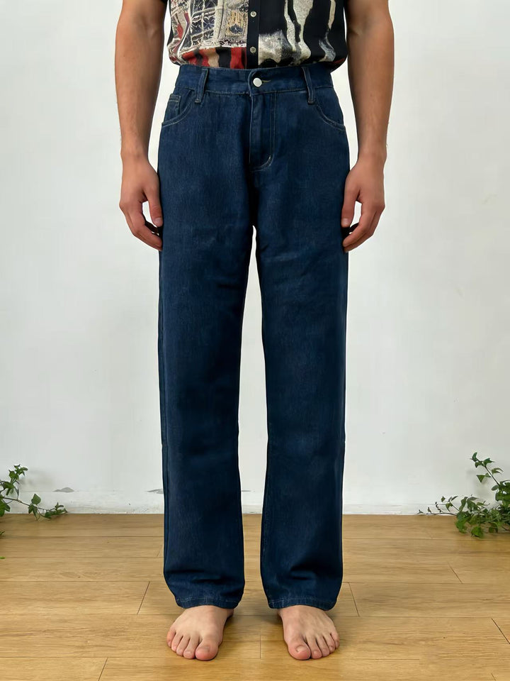 Men's cargo jeans with practical pockets and a casual fit Lune London