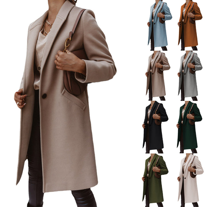 Elegant wool coat for women with a slim silhouette and deep pockets Lune London