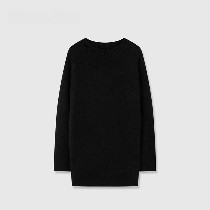 Comfortable knitted sweater for women with a loose fit and round neck Lune London