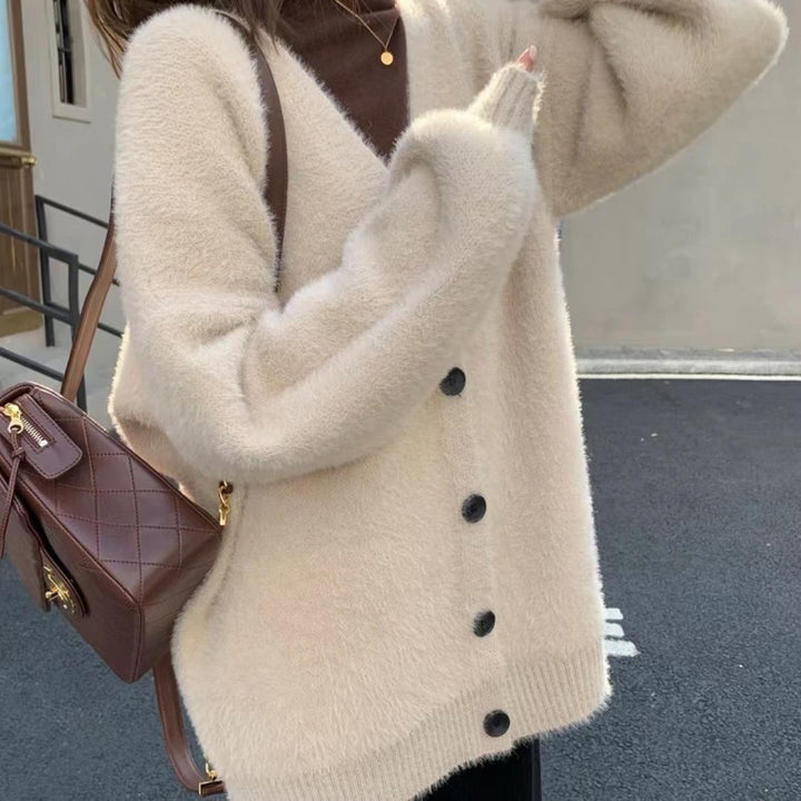 Women Cozy Cardigan with Deep V-neck and Soft Material Lune London