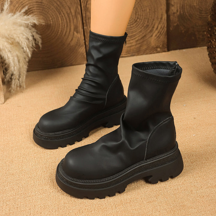 Fashion boots for ladies with lined design and robust profile Lune London