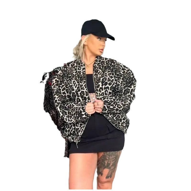 Veste matelassée tendance pour femmes avec un motif léopard moderne Lune London