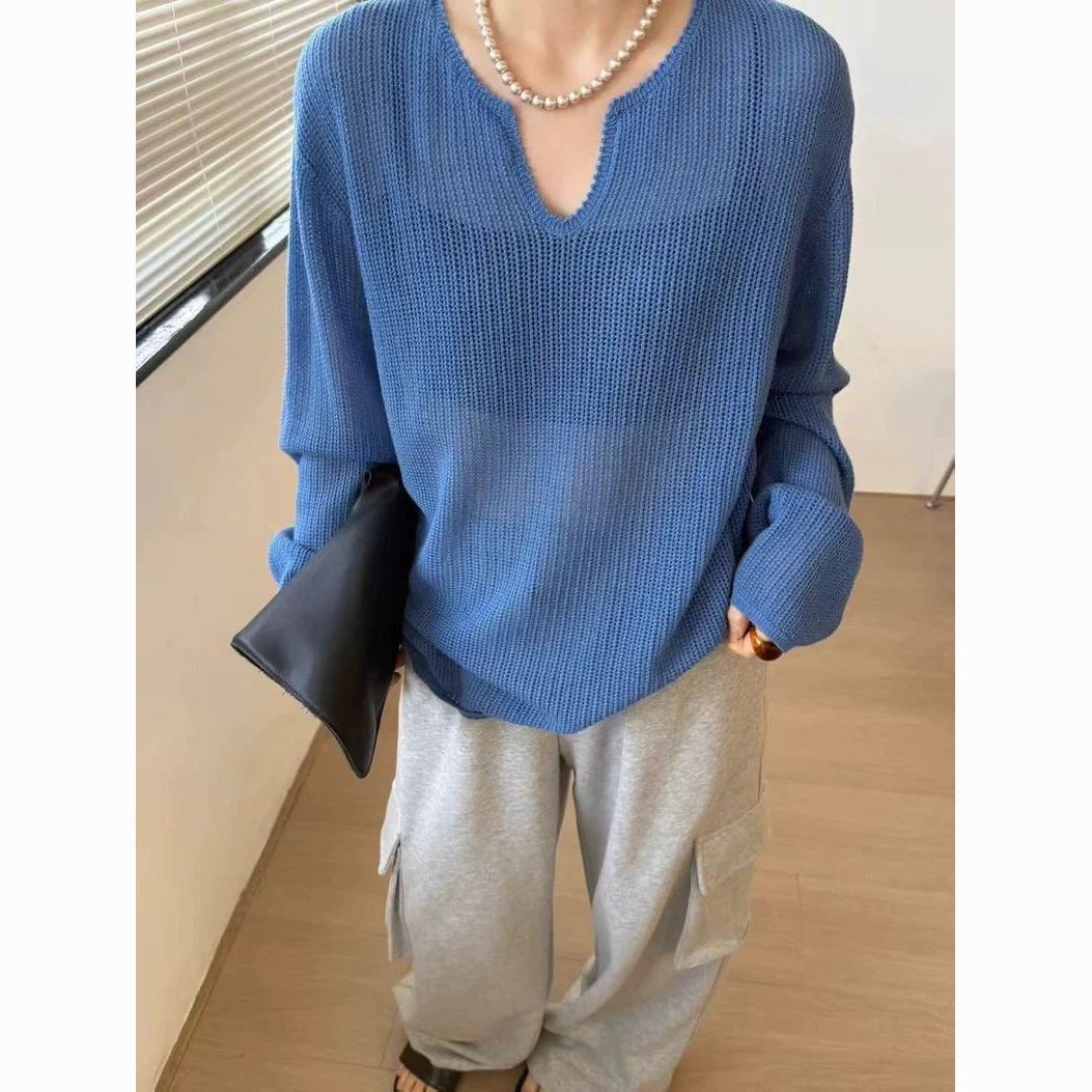 Sweat décontracté pour femmes avec un élégant col en V Chic & Stil