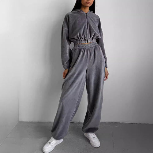 Velvet jogger set for women with high collar and zipper Lune London