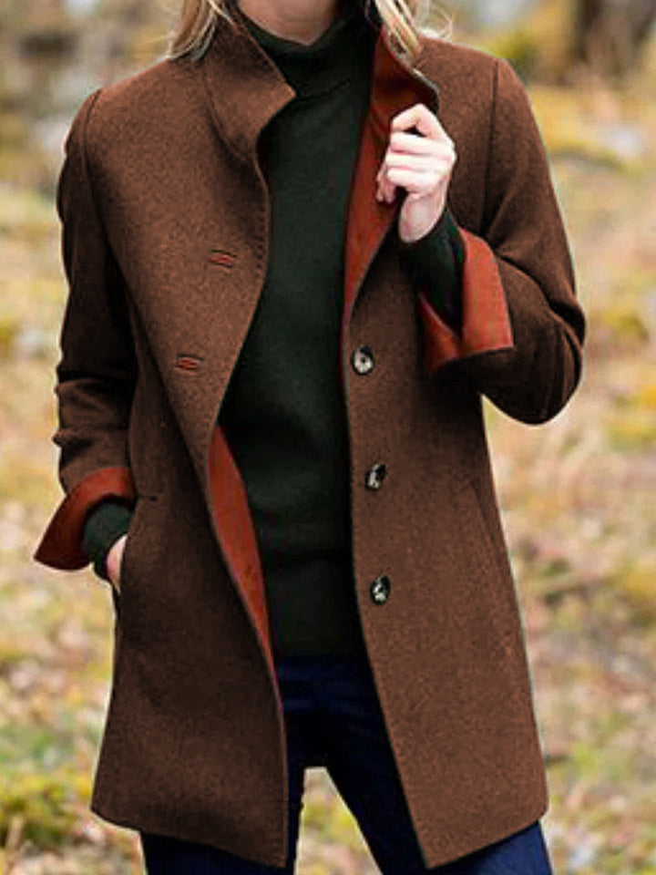 Elegant wool coat for women with high-quality finishes and pockets Lune London