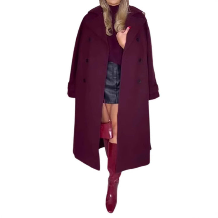 Oversized trench coat for women with double-breasted buttons and generous pockets Lune London
