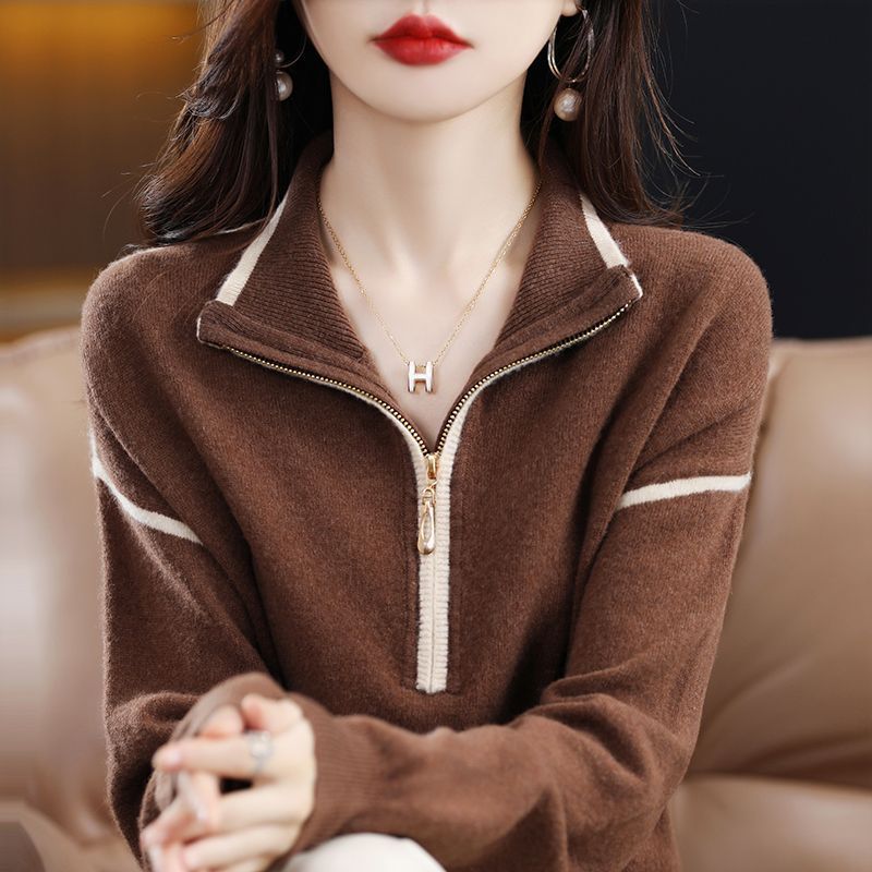 Women’s sweater with half-zip and fine textured knit Lune London